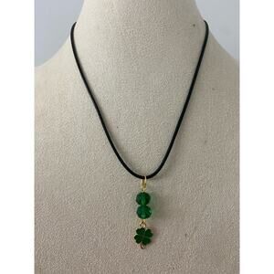green glass shamrock pendant necklace